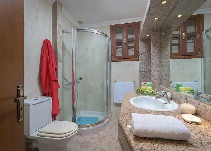 Sea View Luxury House * شاراكي